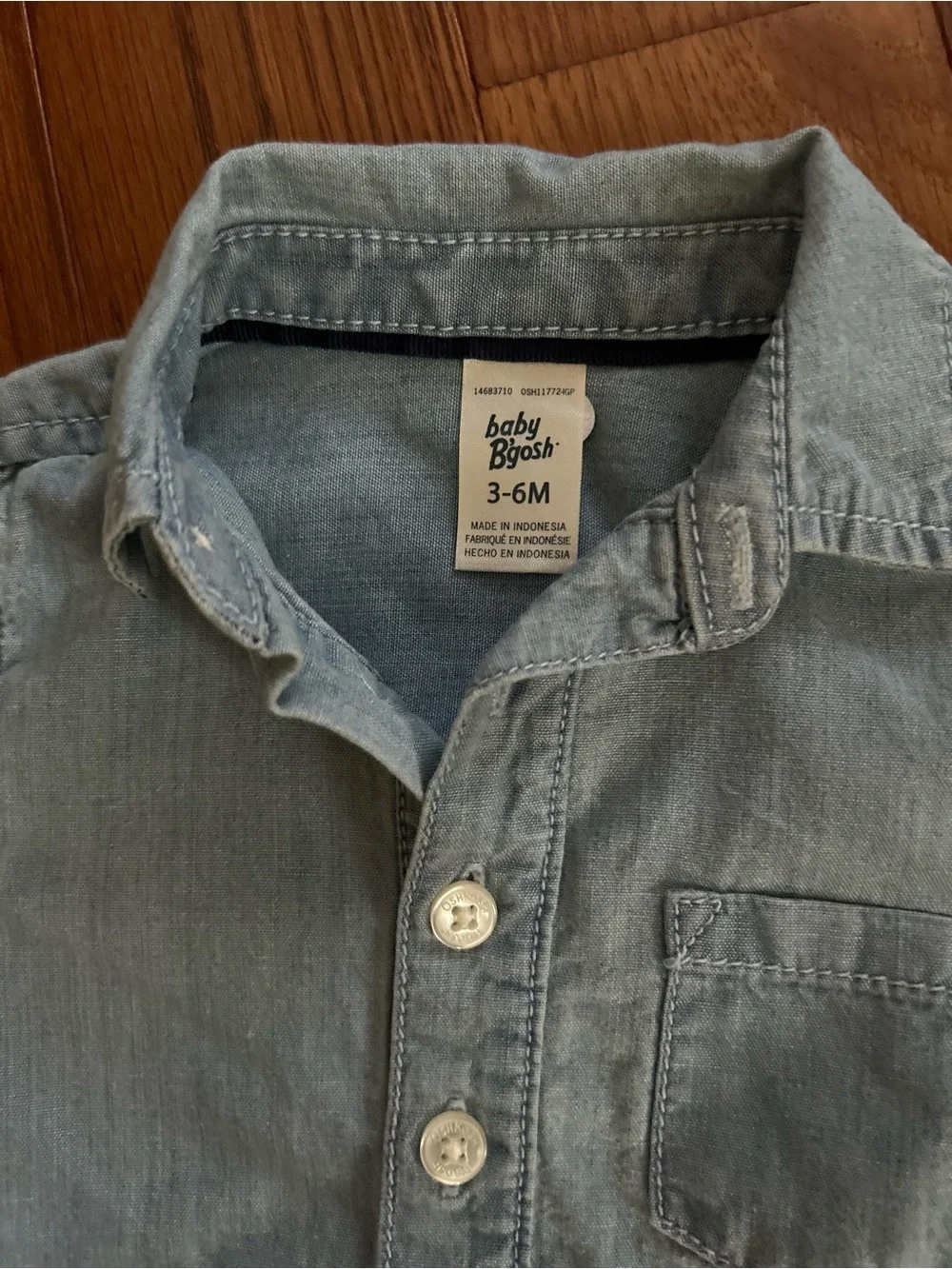 Oshkosh Baby Boy Chambray Button-Up One-Piece Bodysuit -Light Blue Size 3-6M NWT